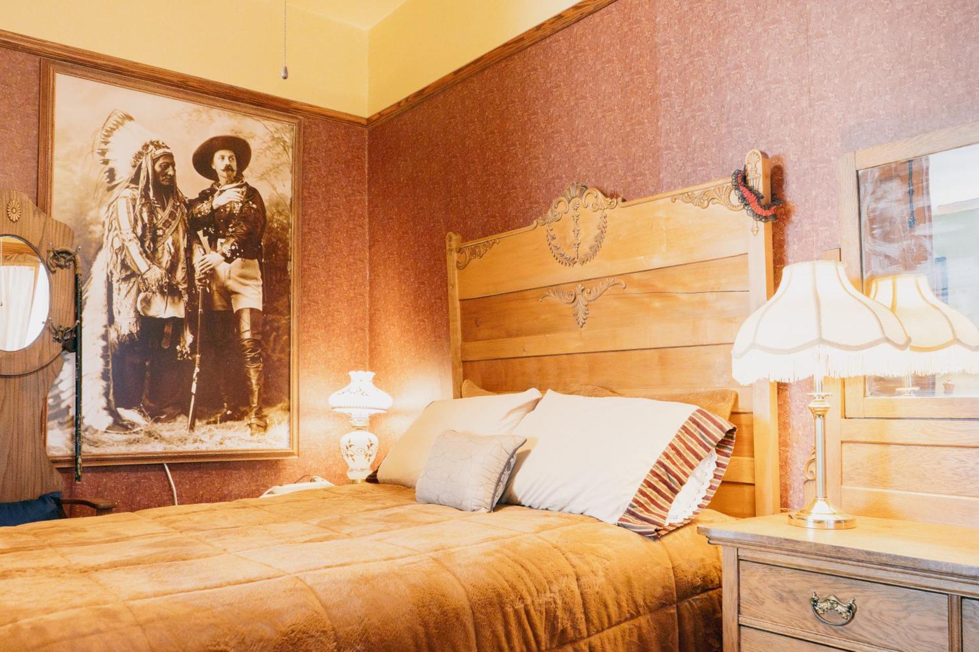 First Deadwood Cottages Экстерьер фото